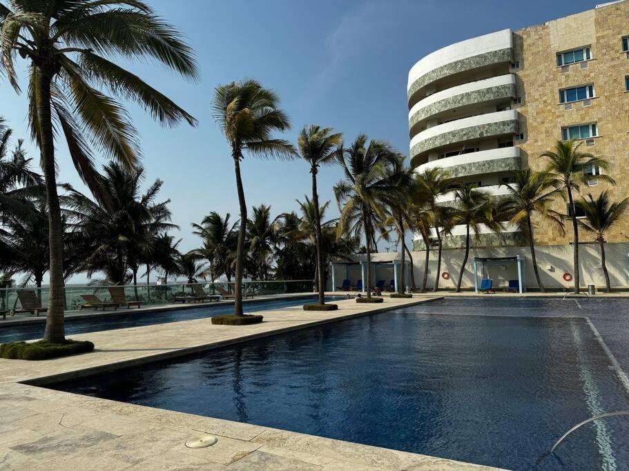 Apto Morros con acceso directo a la playa piscina