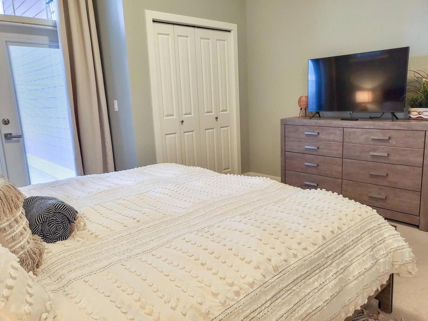 Beautiful Kismet View Cottage With Golf Cart 188
