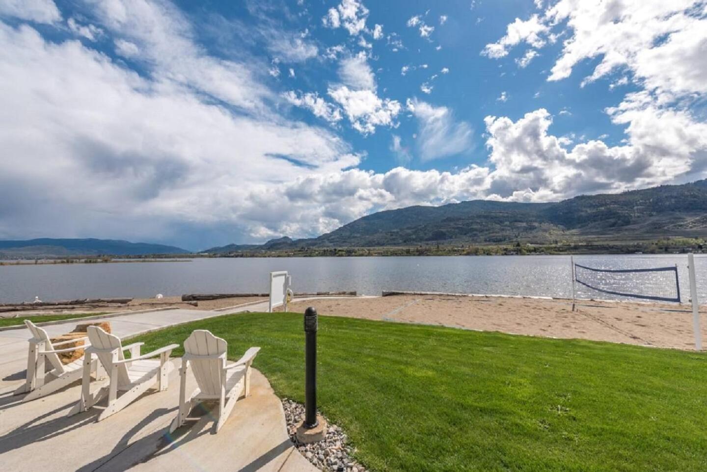 Sage Cottage On Osoyoos Lake #197