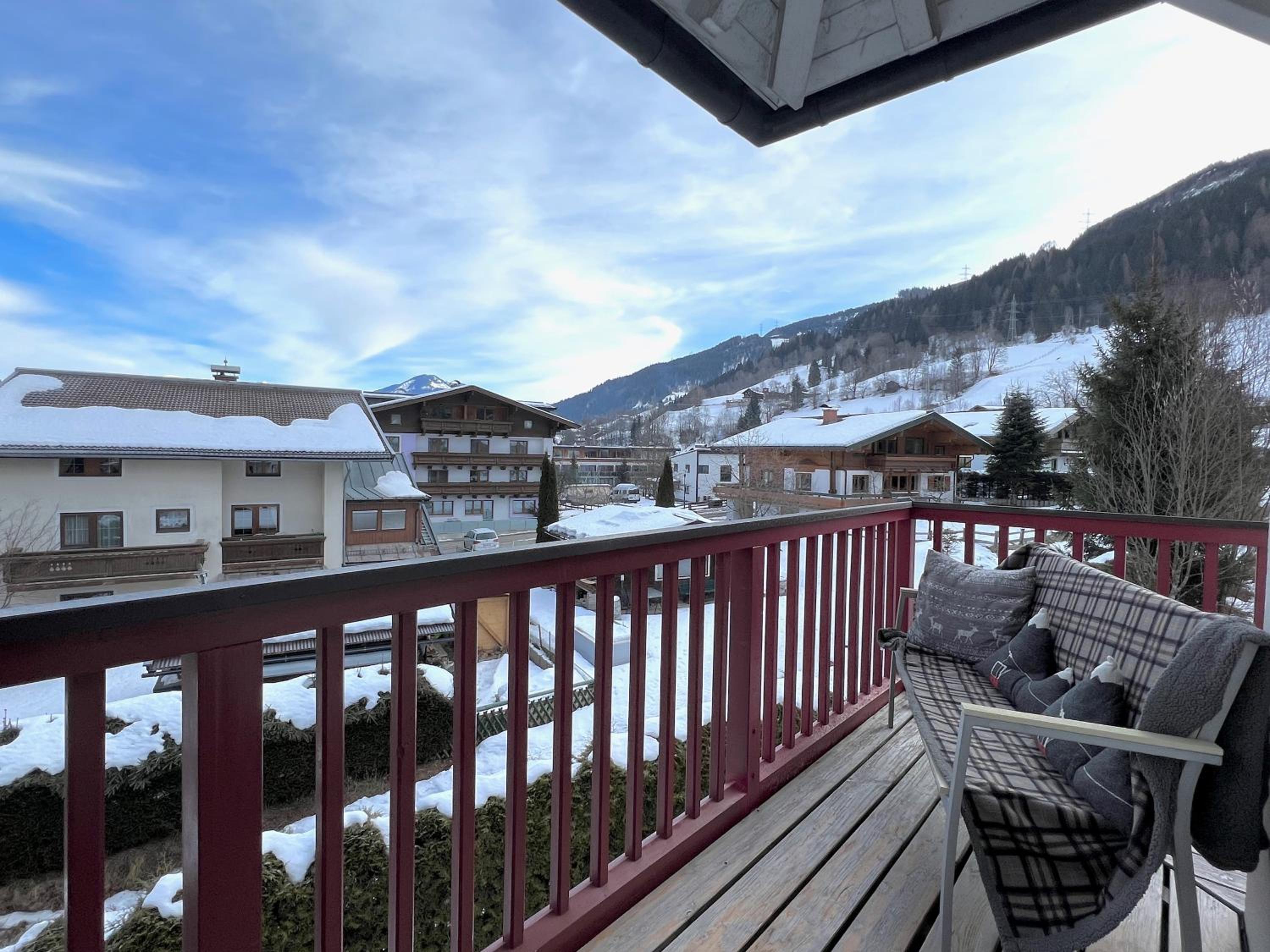 Kitz Residenz Twelve by All in One Apartments