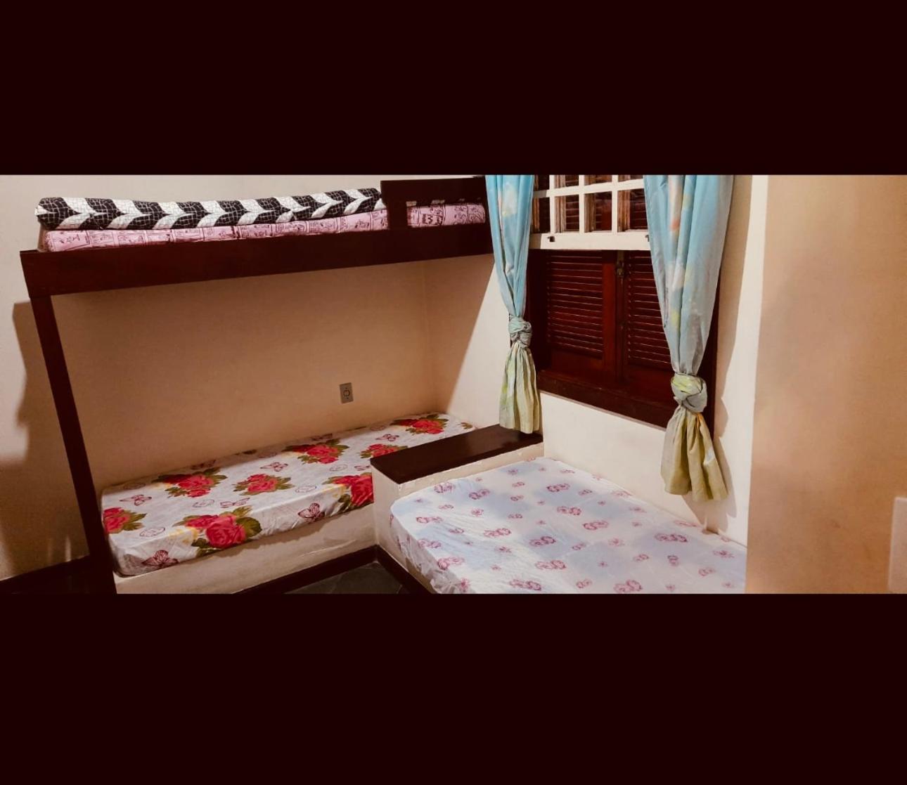 Casa 3 Quartos com Espaço Gourmet - Bairro Ferradura
