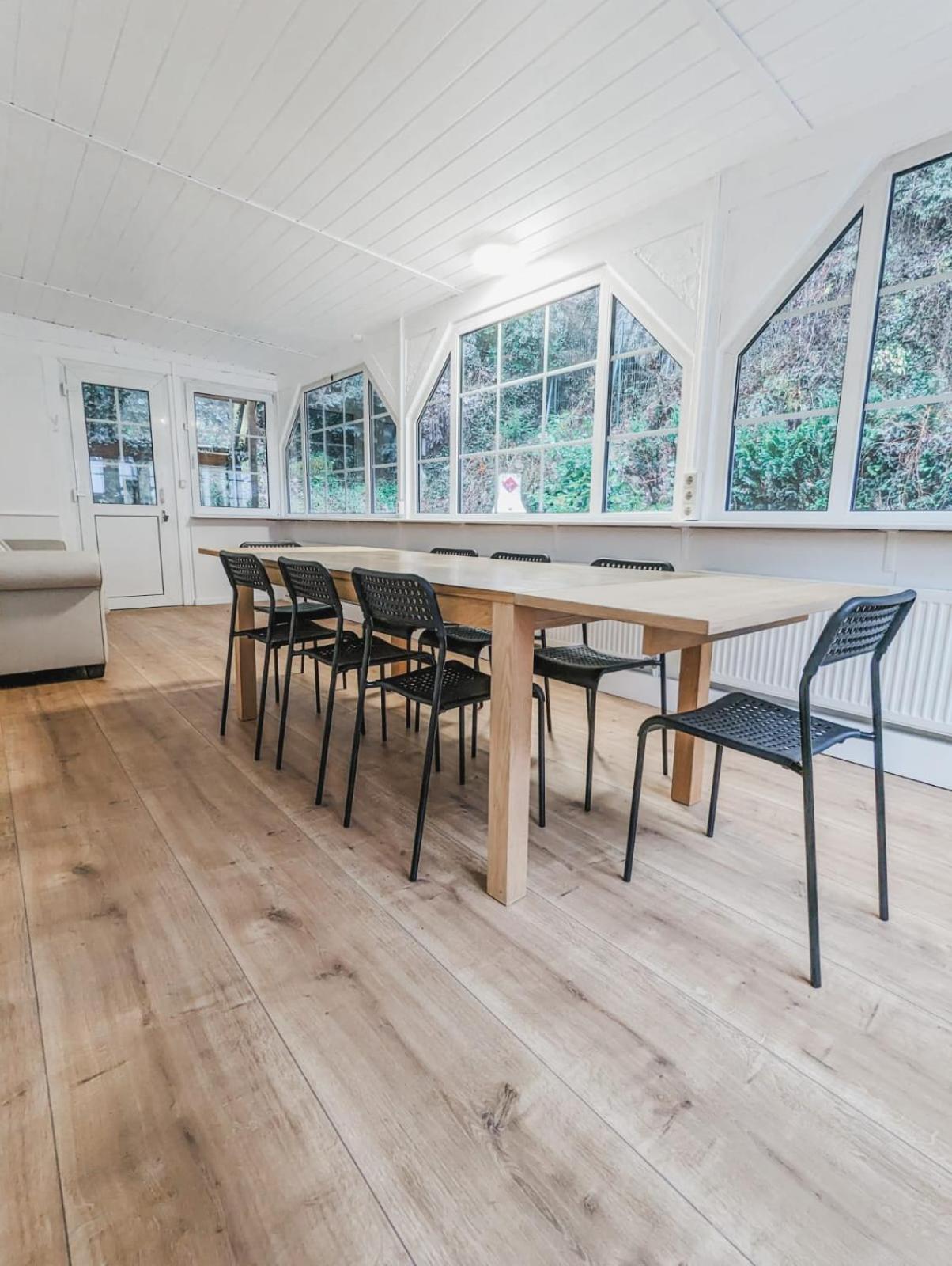 Waldtraum Lodge Winterberg für 10 Personen mit Garten und Grill