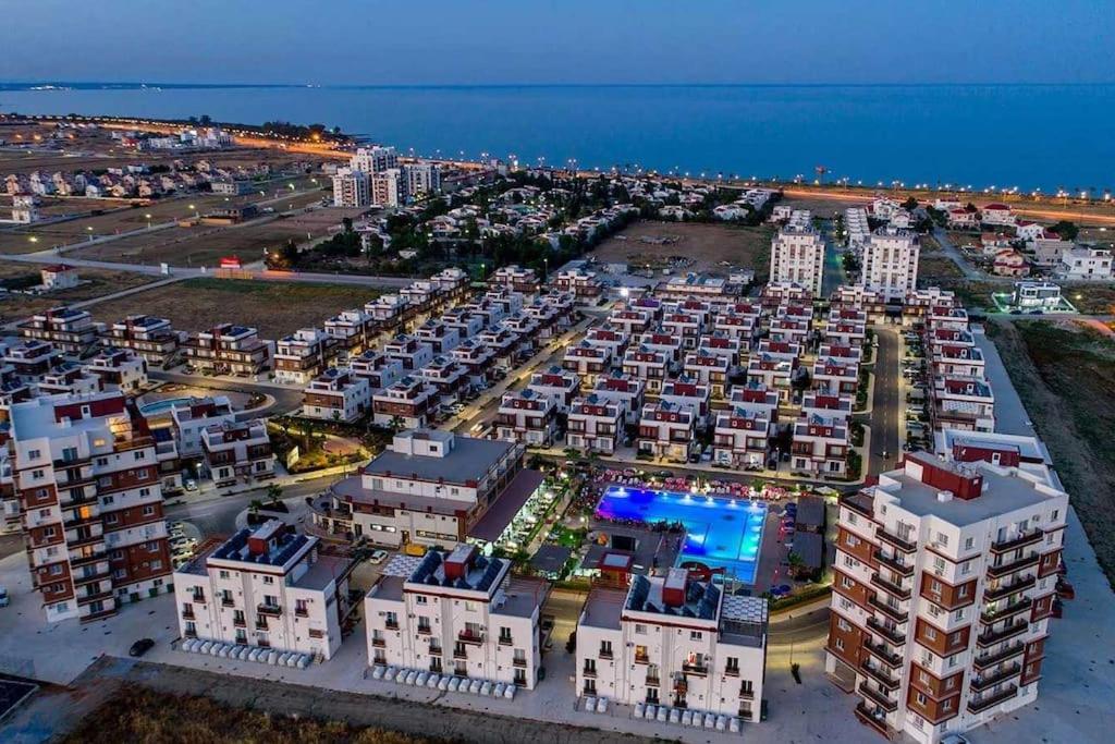 The Aqua Marine Flat