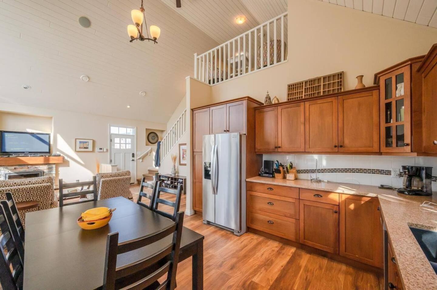 Sunrock Meadow Cottage On Osoyoos Lake