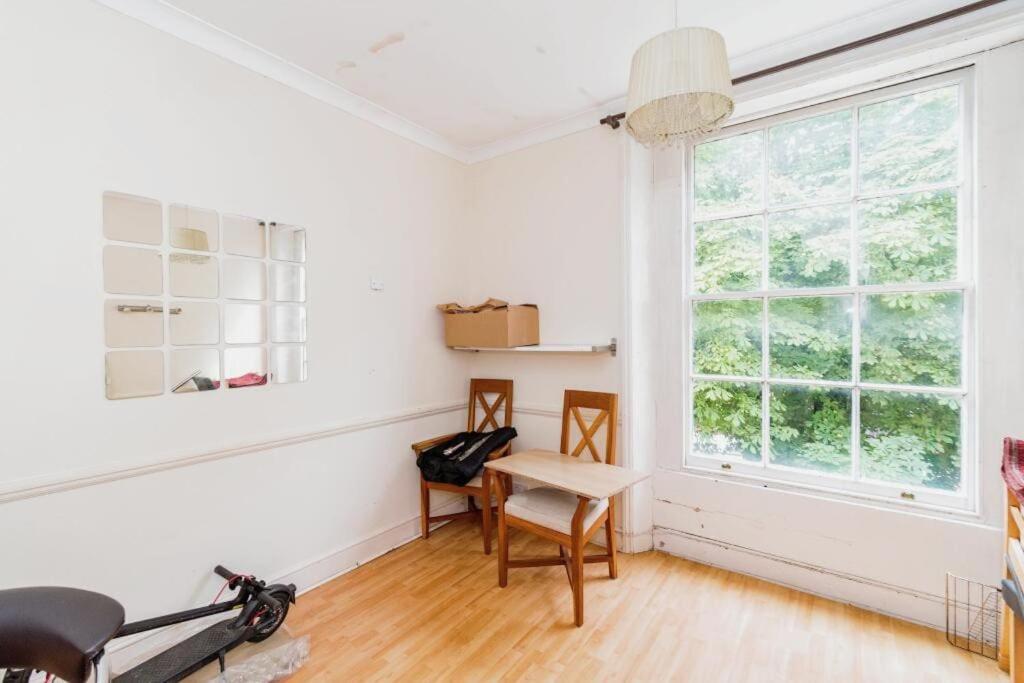 5 Bedrooms House in King's Cross