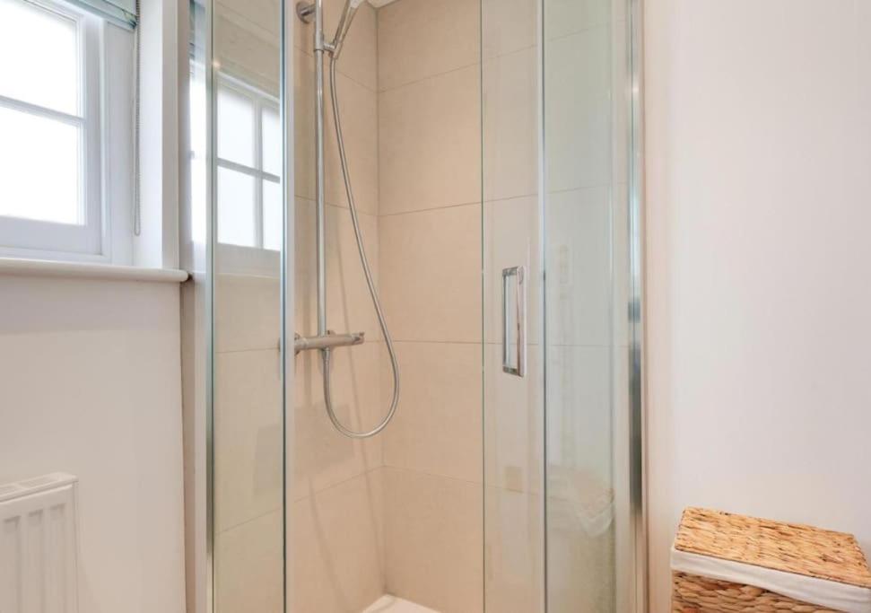 5 Bedrooms House in King's Cross