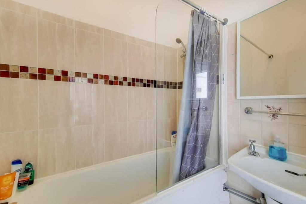 5 Bedrooms House in King's Cross