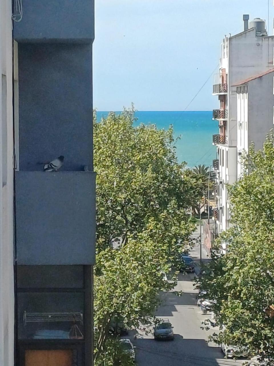 Hermoso Departamento con Balcón a 3 cuadras del Mar - La Perla