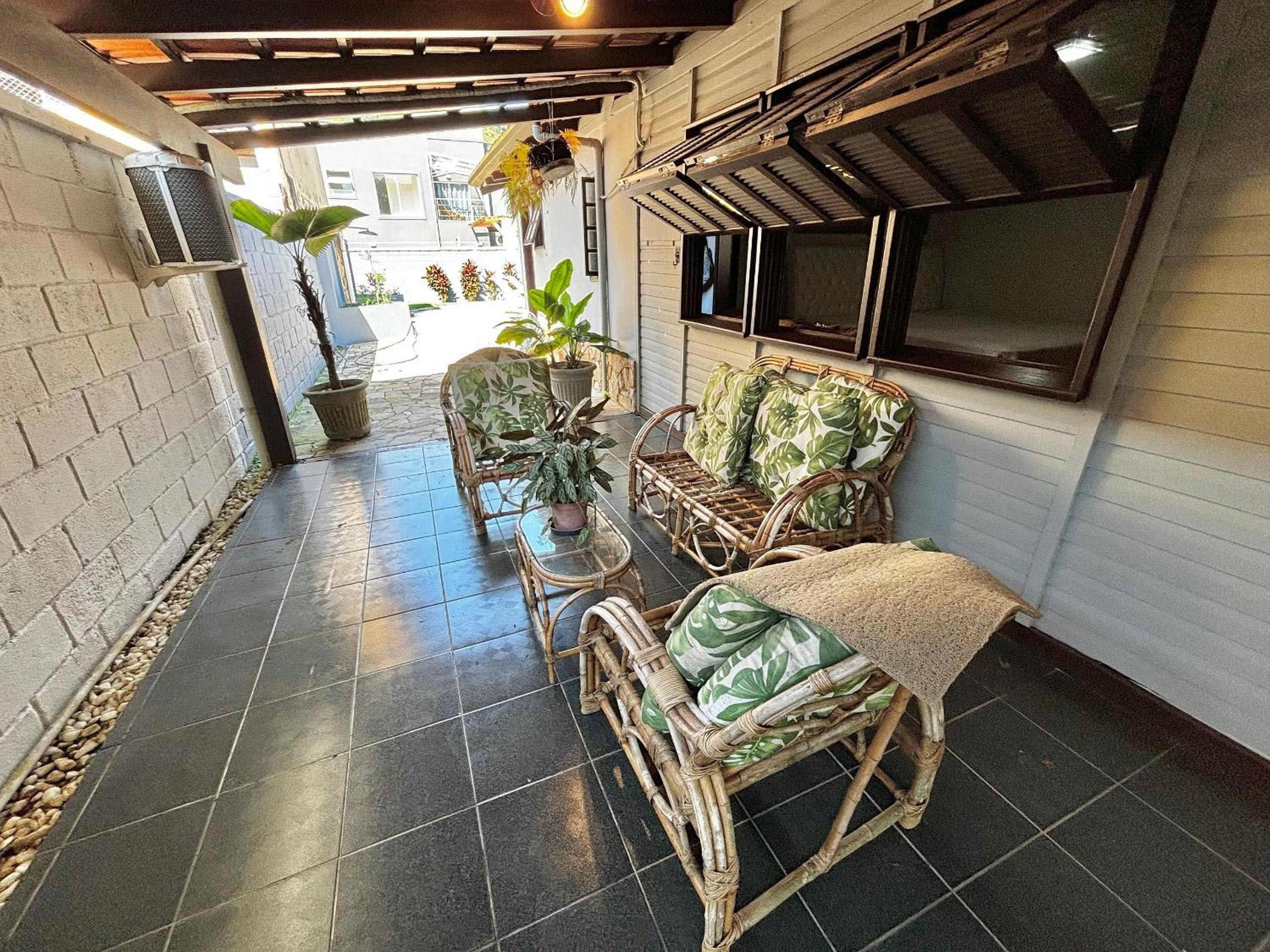 Casa em condomínio Luxuoso de Angra dos Reis que comporta até 8 pessoas.