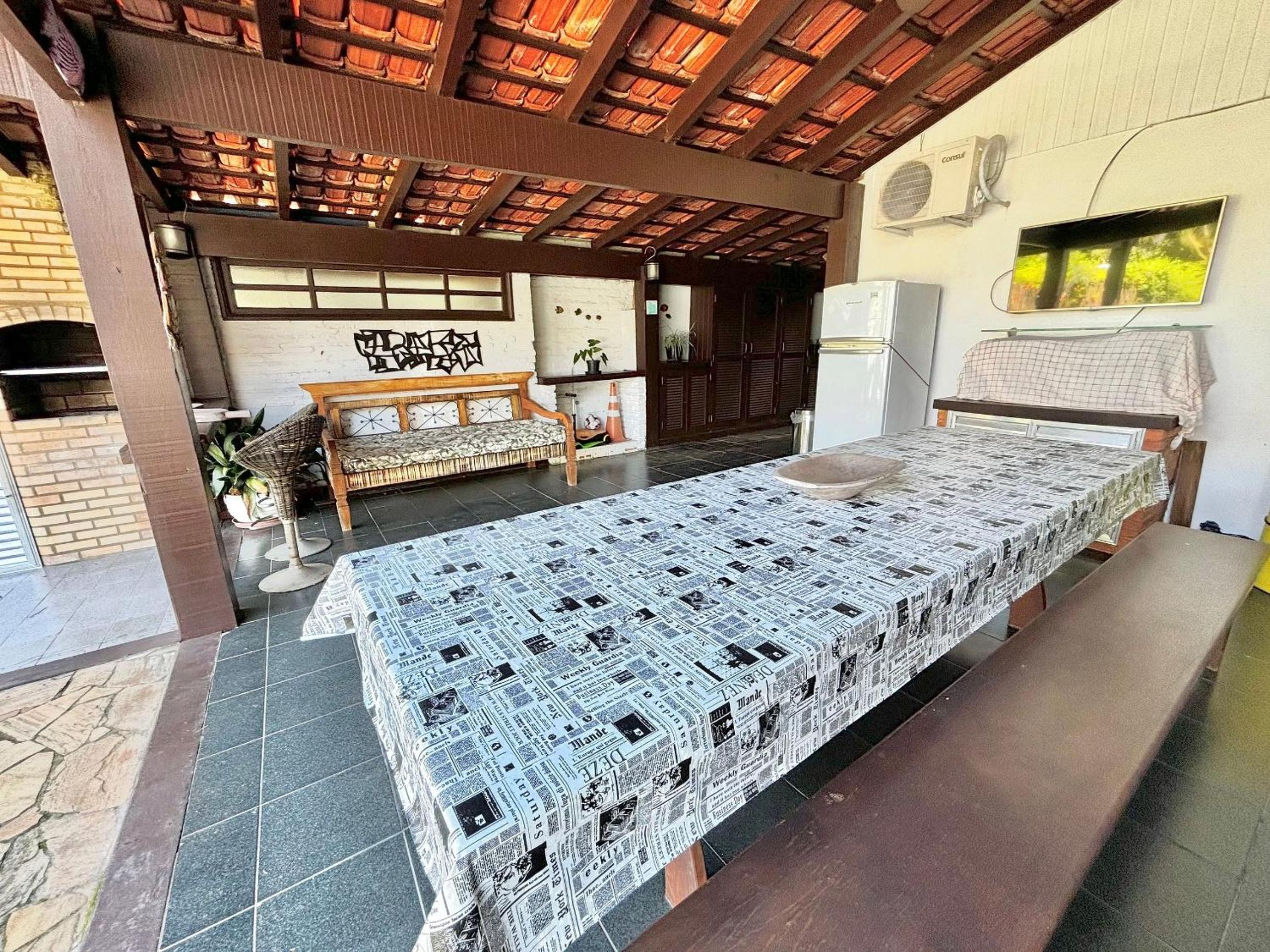Casa em condomínio Luxuoso de Angra dos Reis que comporta até 8 pessoas.