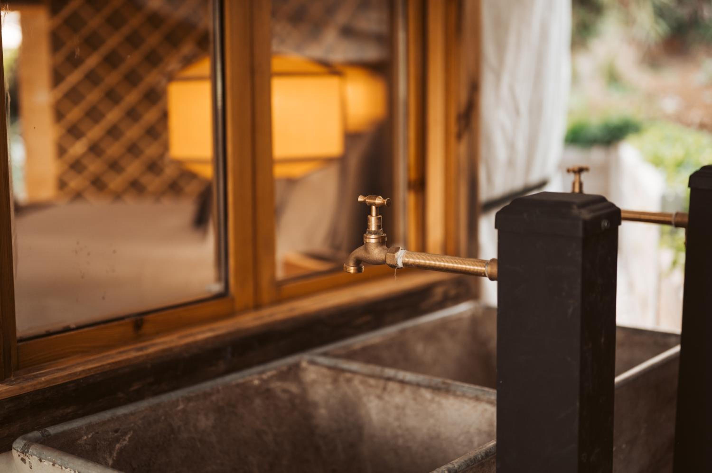 Warburton Stays Everybody's Yurt