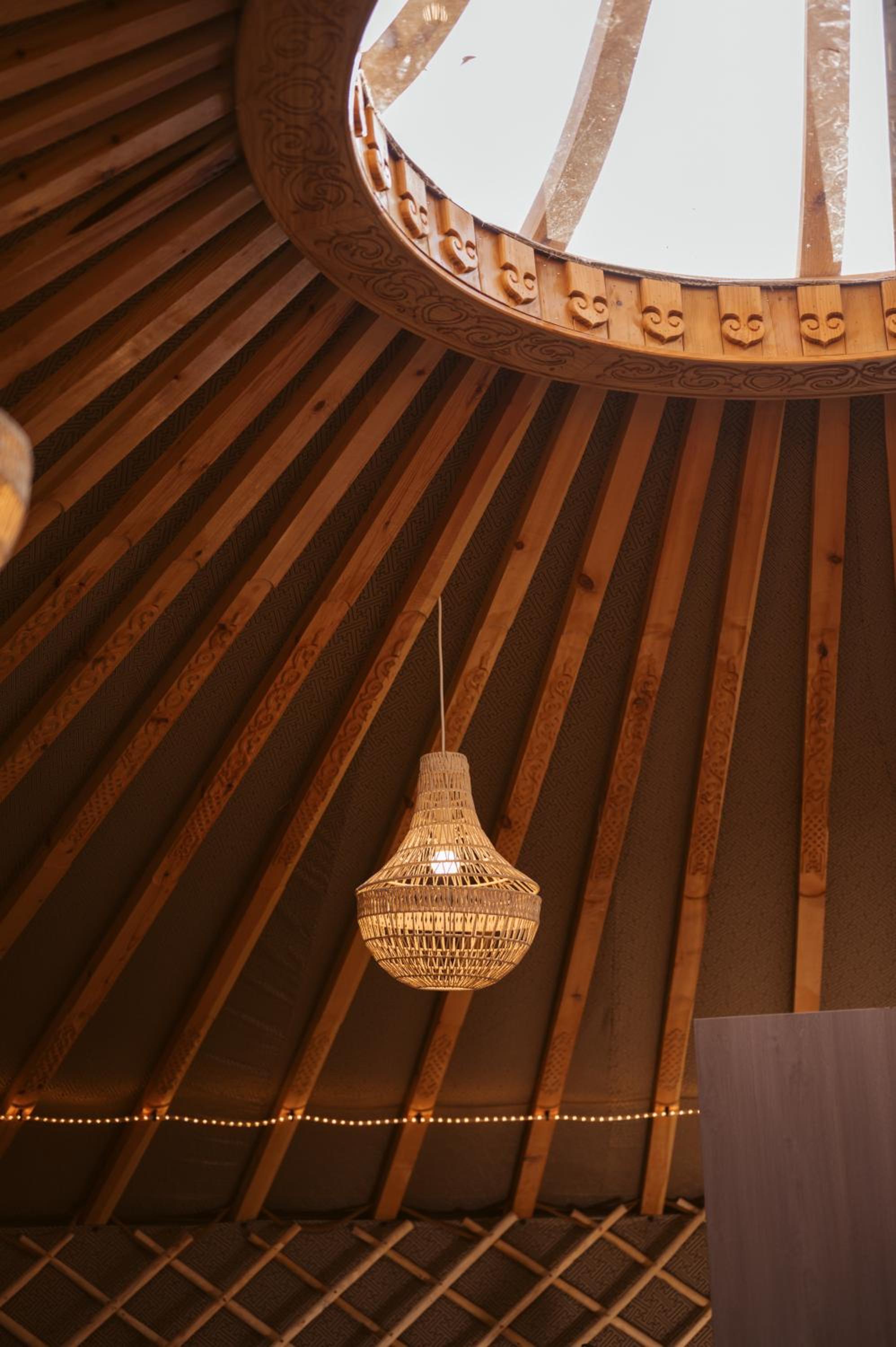 Warburton Stays Everybody's Yurt