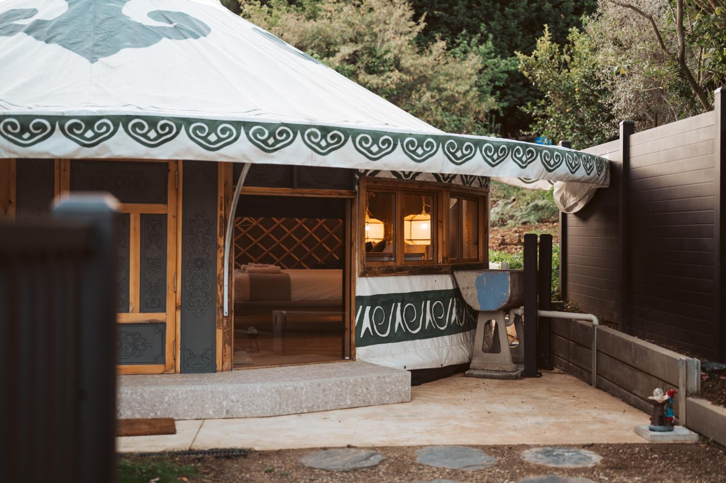 Warburton Stays Everybody's Yurt