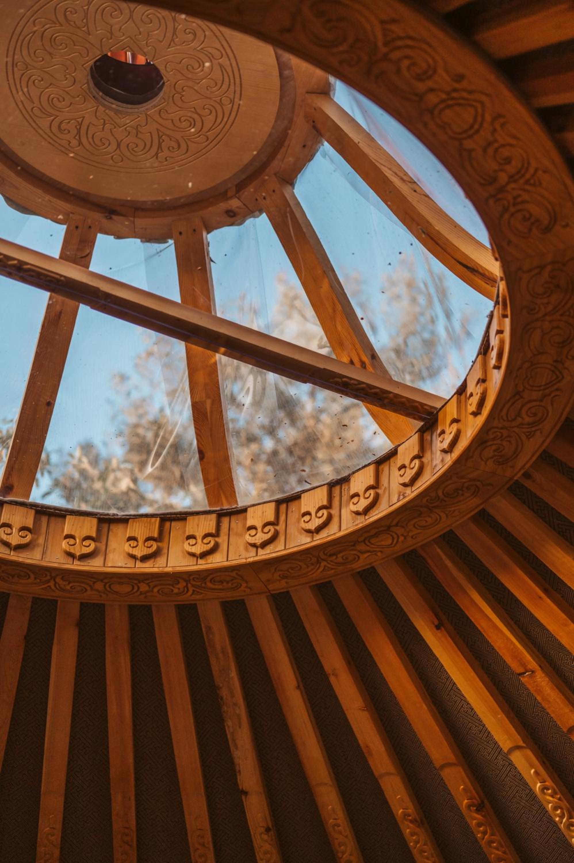 Warburton Stays Everybody's Yurt