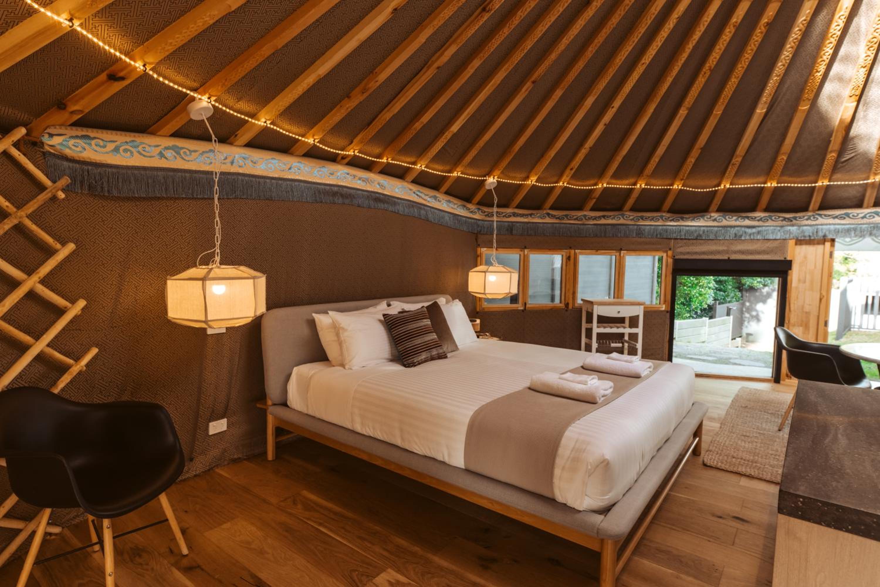 Warburton Stays Everybody's Yurt