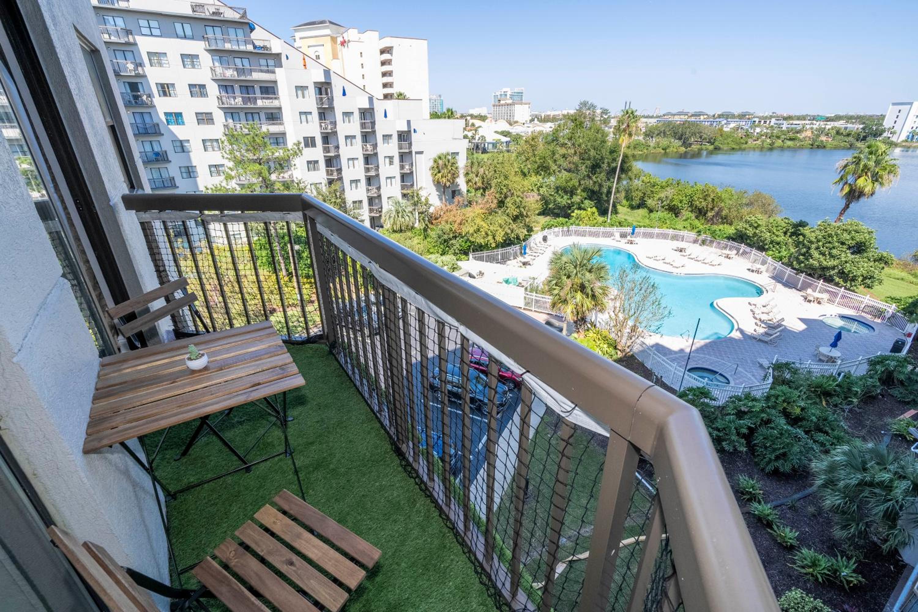 Lakeview 2 suites 6 min to New EPIC Universe