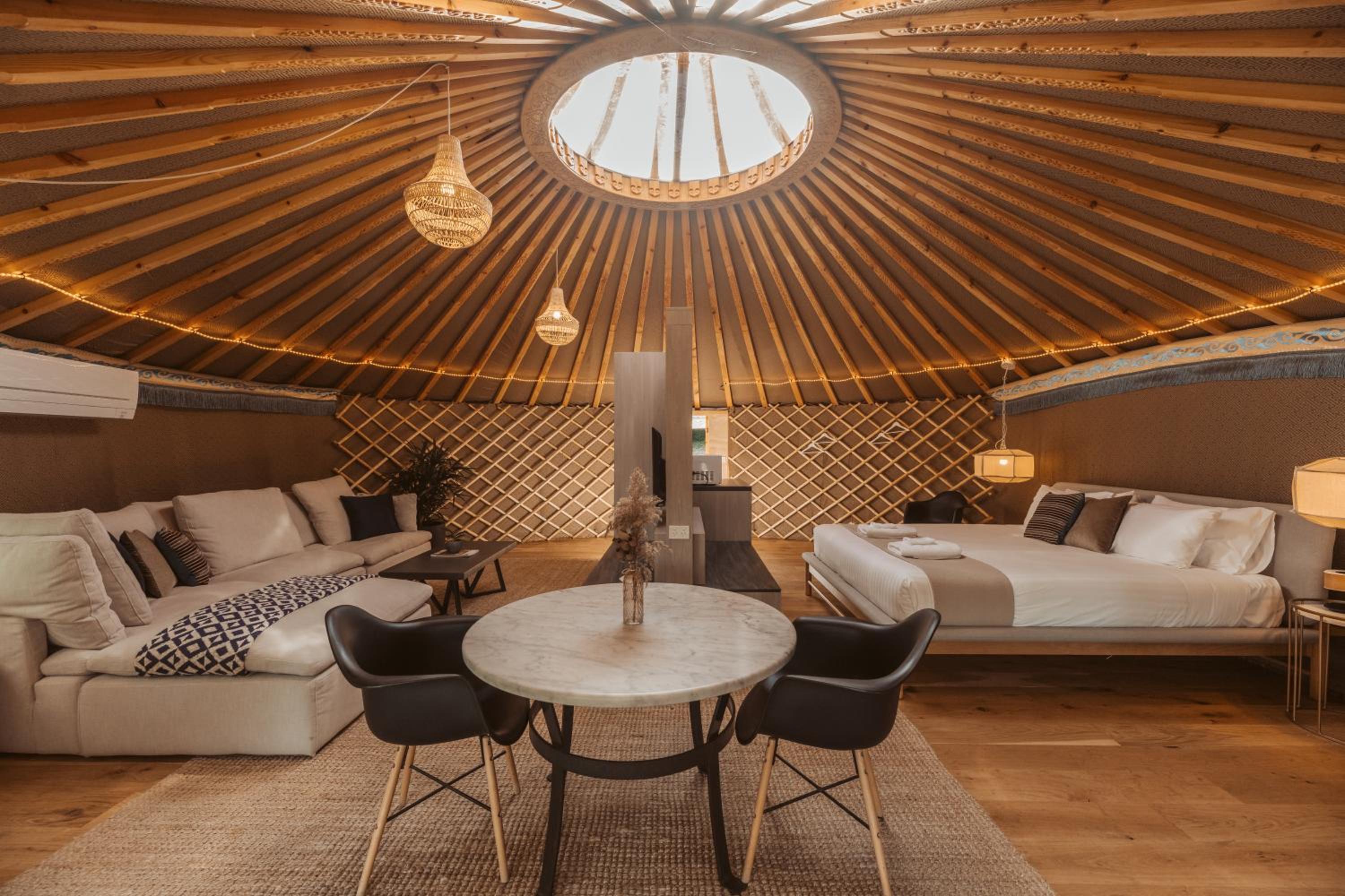 Warburton Stays Everybody's Yurt