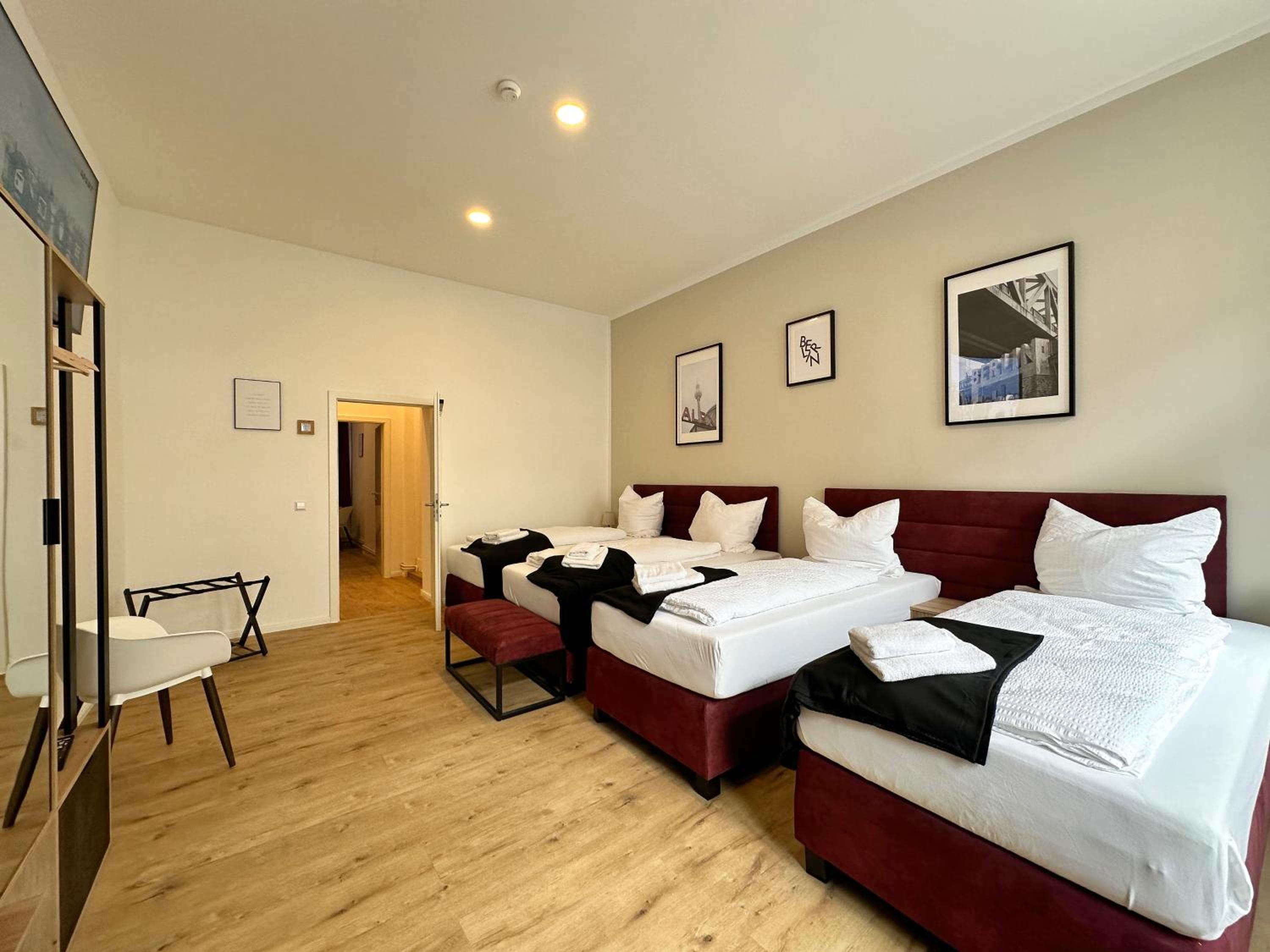 fairAPART 5 rooms, 2 baths, 120sq m Prenzlauer Berg