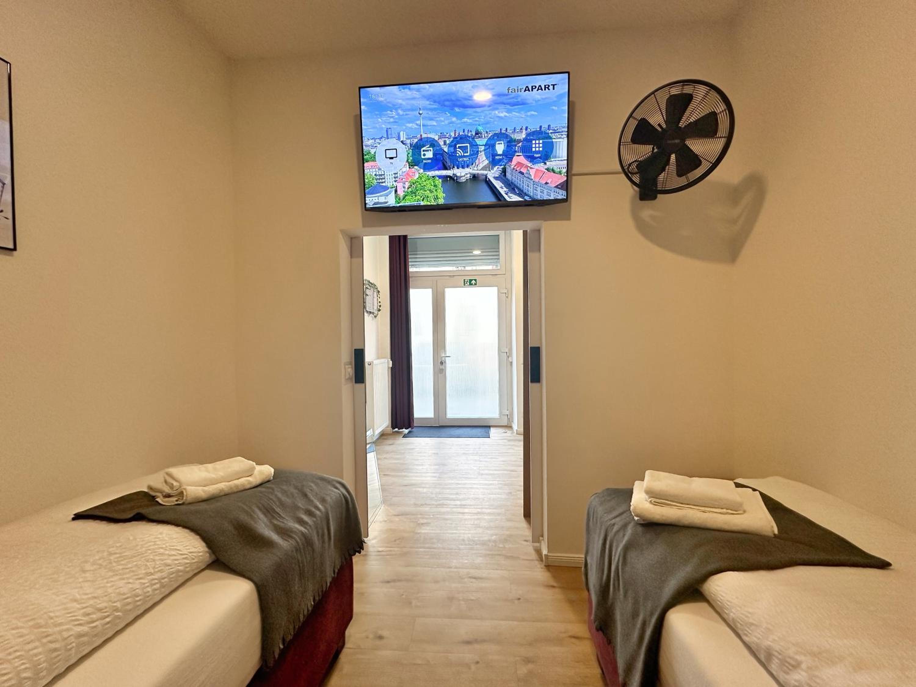 fairAPART 5 rooms, 2 baths, 120sq m Prenzlauer Berg