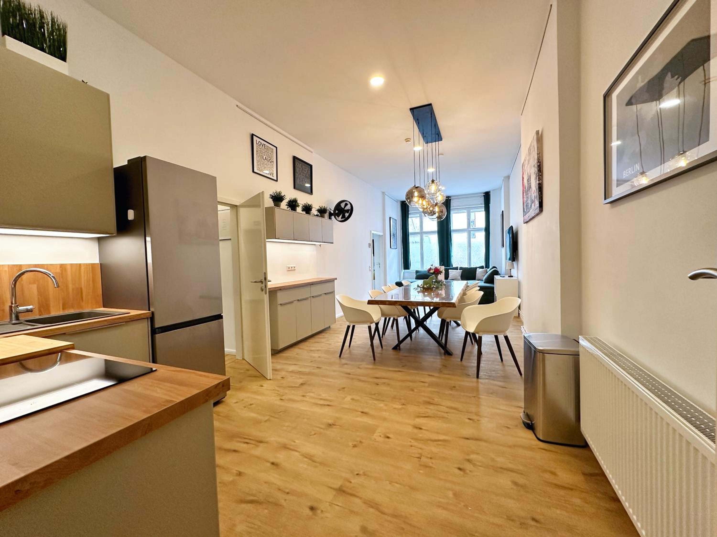 fairAPART 5 rooms, 2 baths, 120sq m Prenzlauer Berg