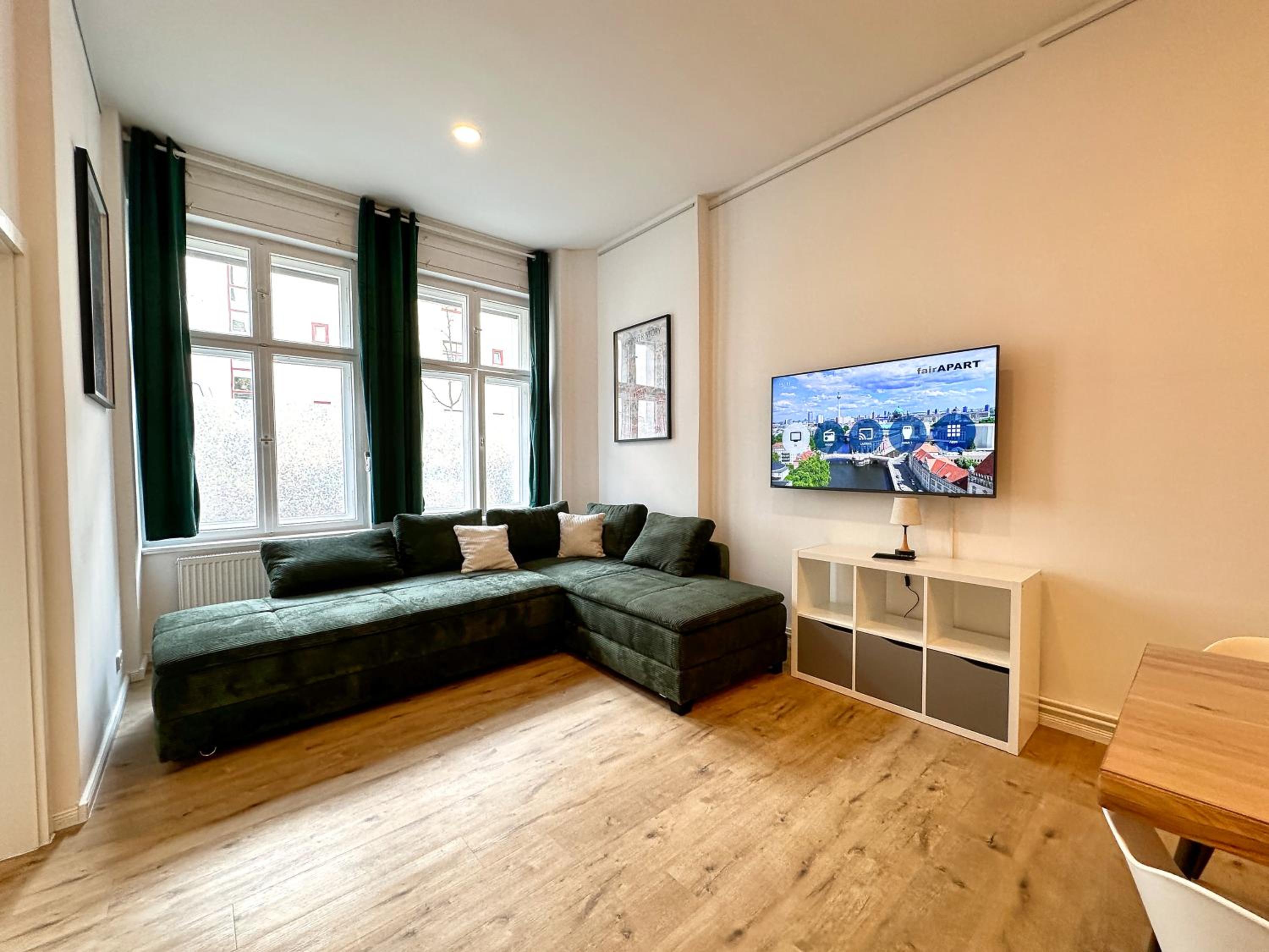 fairAPART 5 rooms, 2 baths, 120sq m Prenzlauer Berg