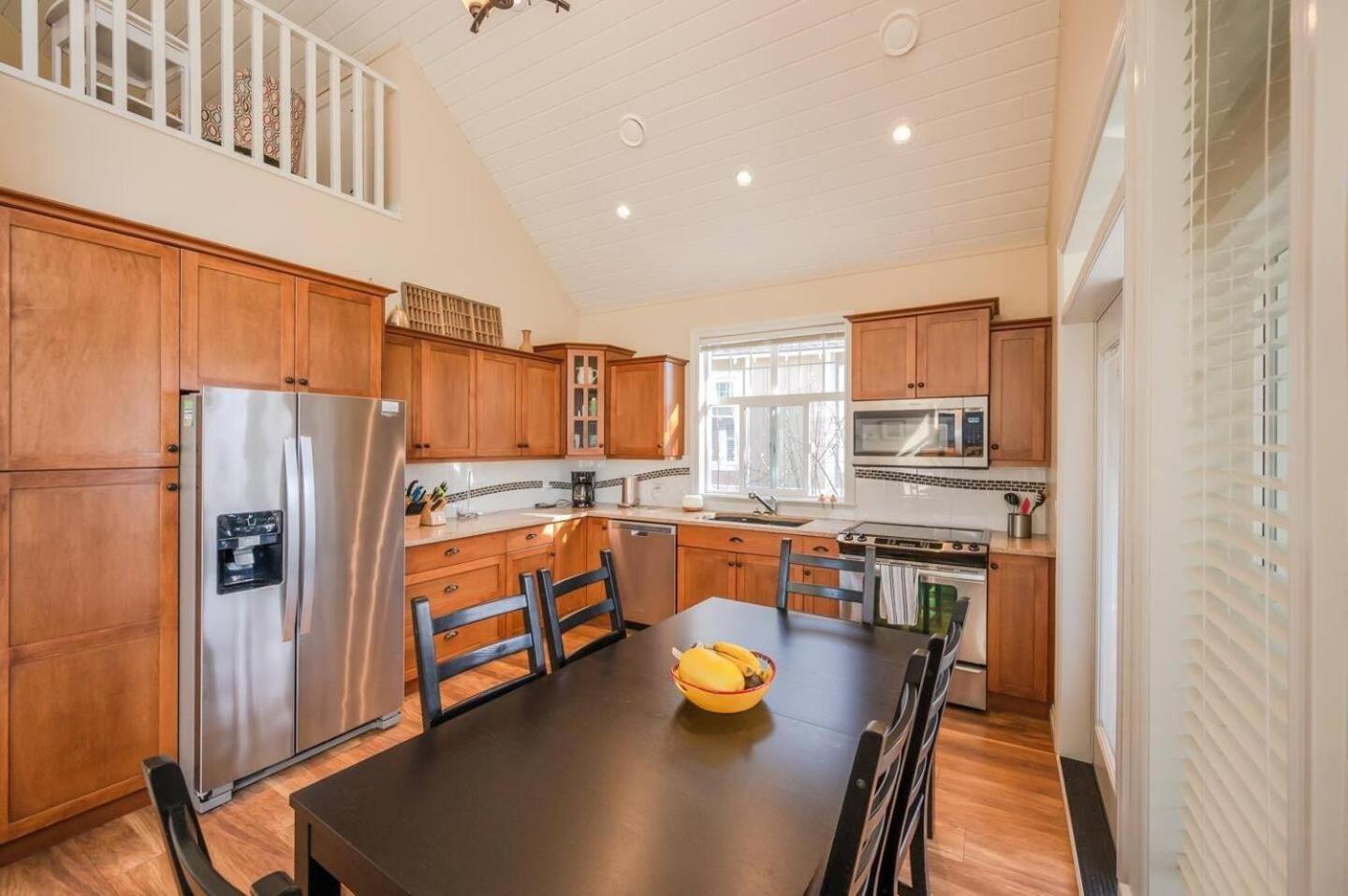 Sunrock Meadow Cottage On Osoyoos Lake