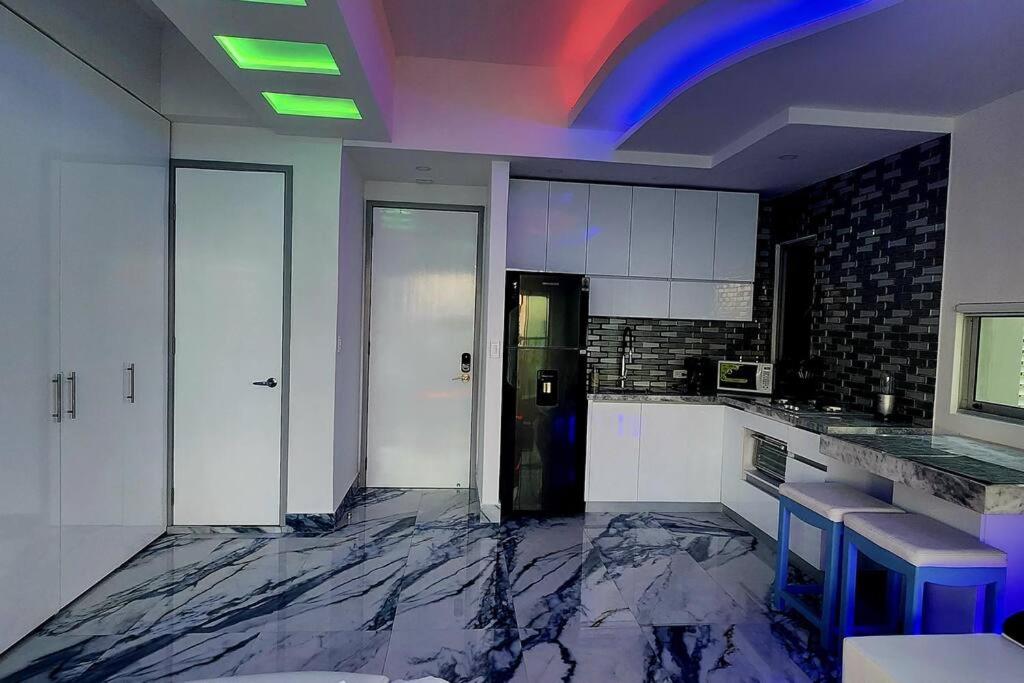 The YinYang Suite-Guest Friendly Adults Only