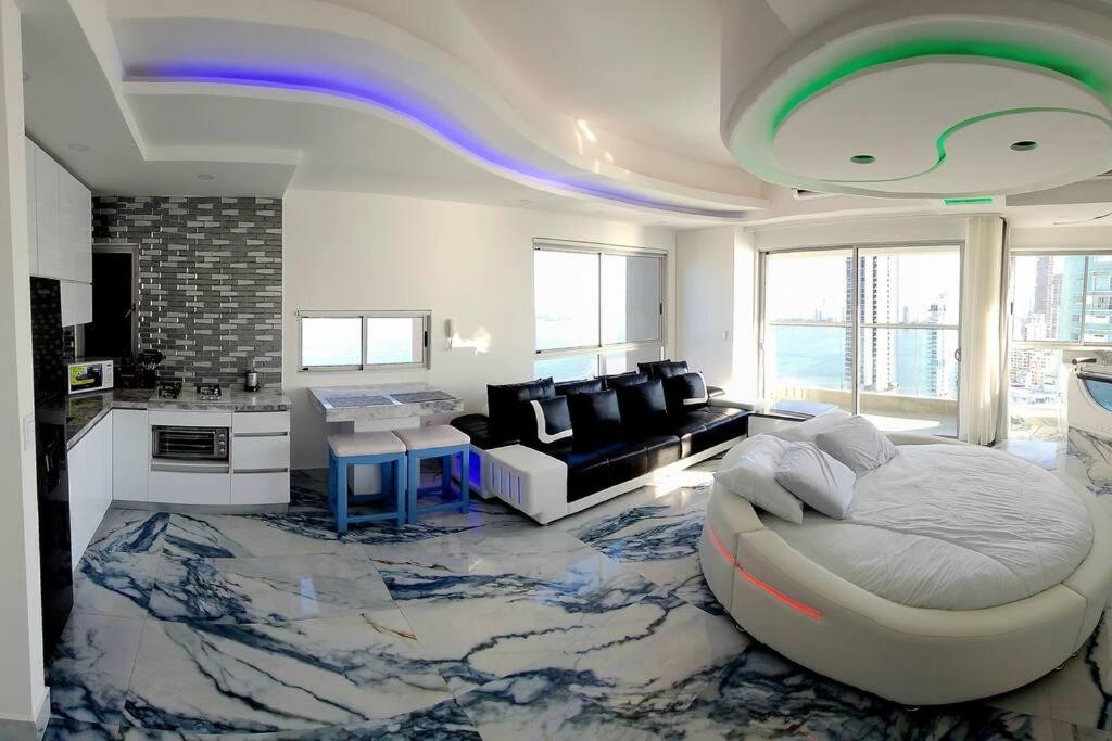 The YinYang Suite-Guest Friendly Adults Only