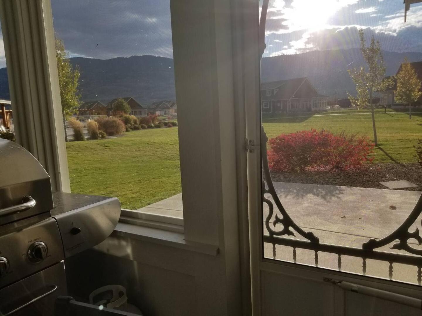 Sunrock Meadow Cottage On Osoyoos Lake