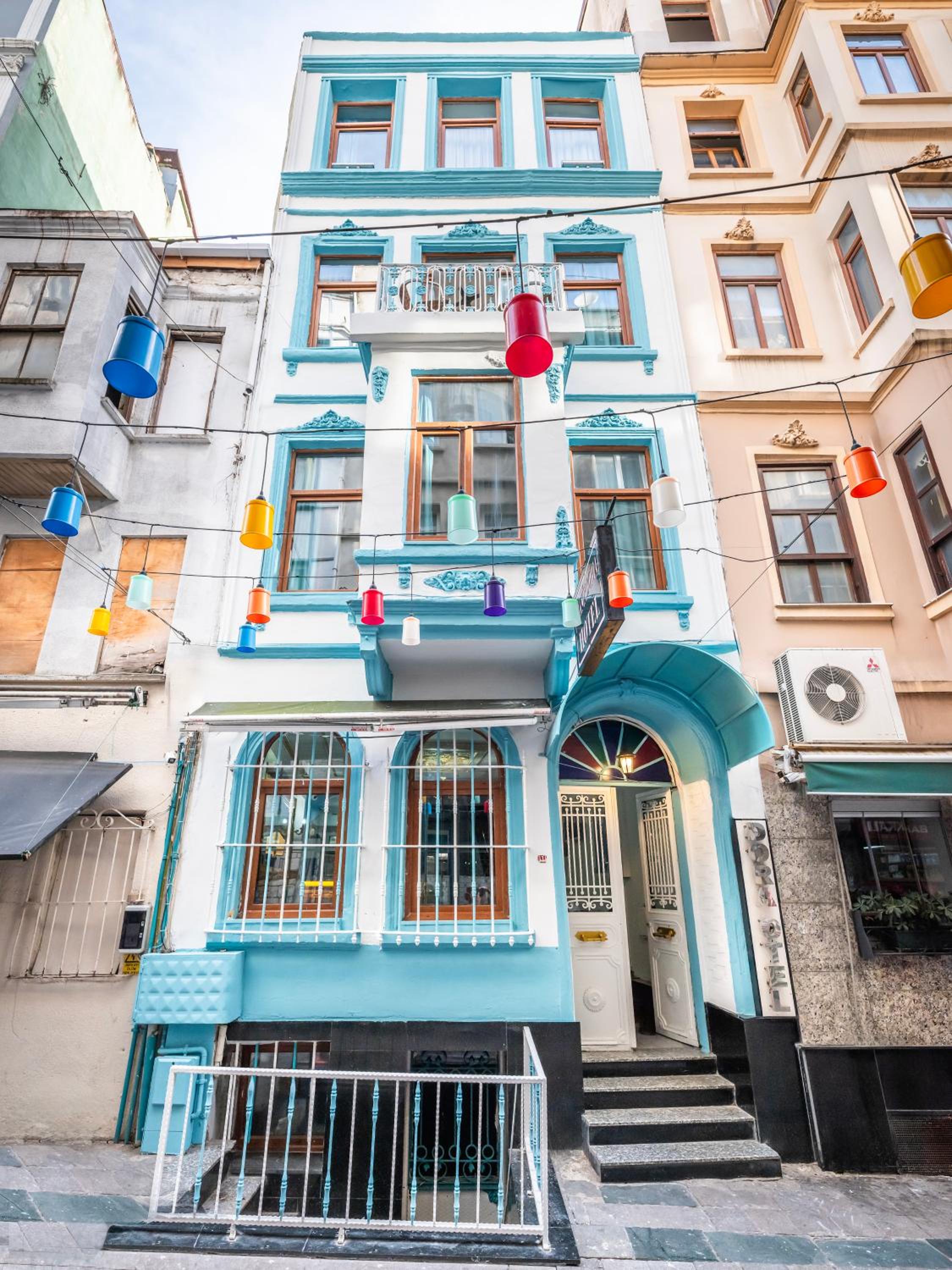 Taksim Dora Hotel