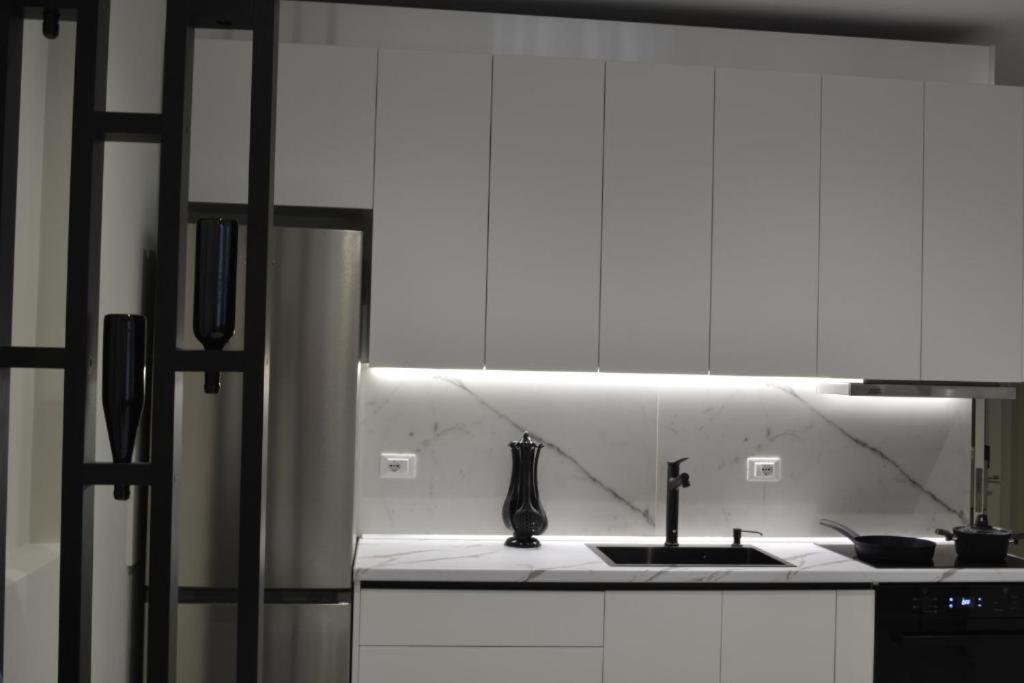 HB Vlore Luxury Studio Apartment