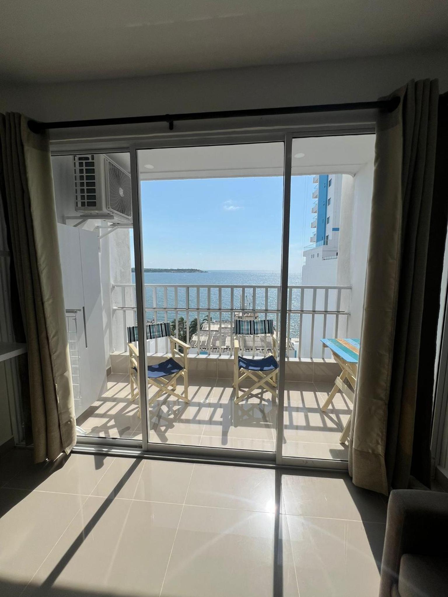 Cartagena Aparta Suite con Vista al Mar