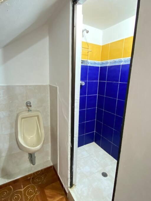 Finca con piscina balcón cerca al rio san rafael