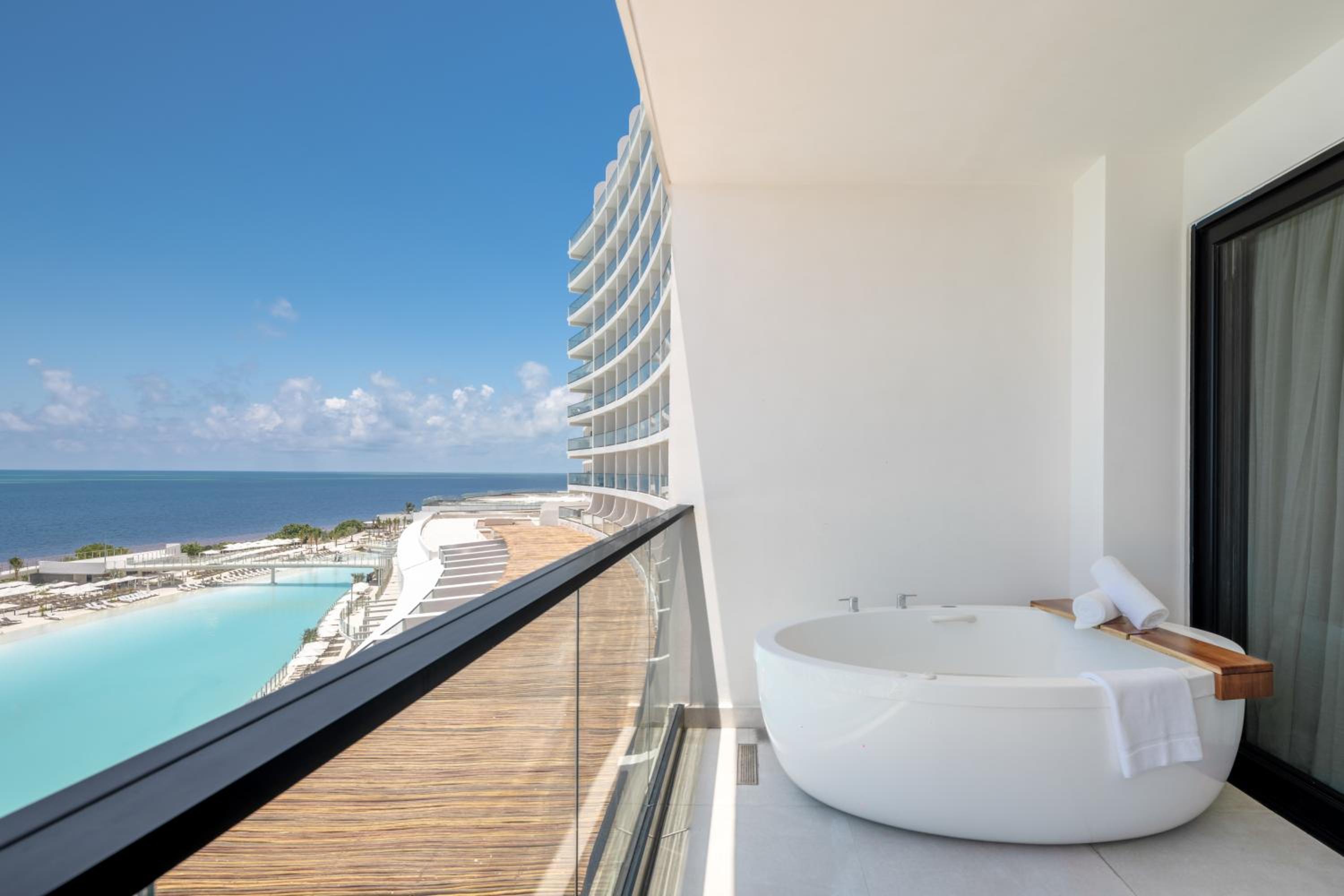 AVA Resort Cancun - All Inclusive