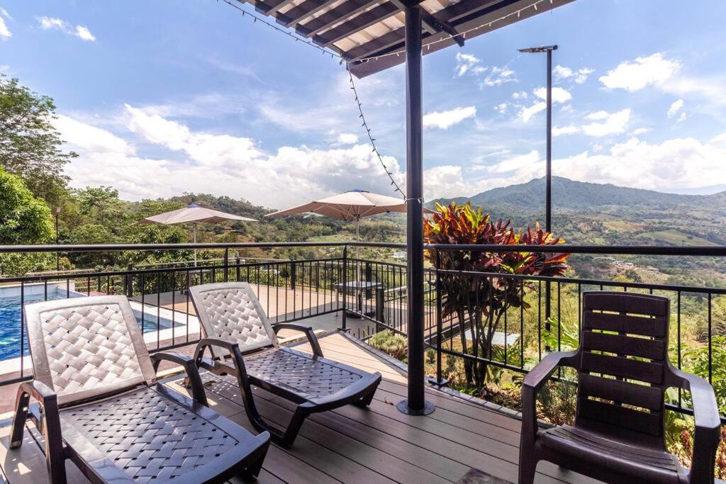 Casa con piscina privada, El Higuerón, Nocaima