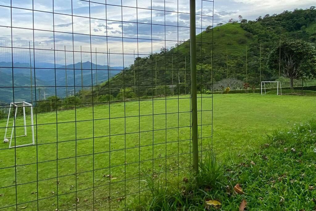 Casa con piscina privada, El Higuerón, Nocaima