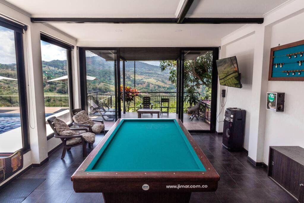Casa con piscina privada, El Higuerón, Nocaima