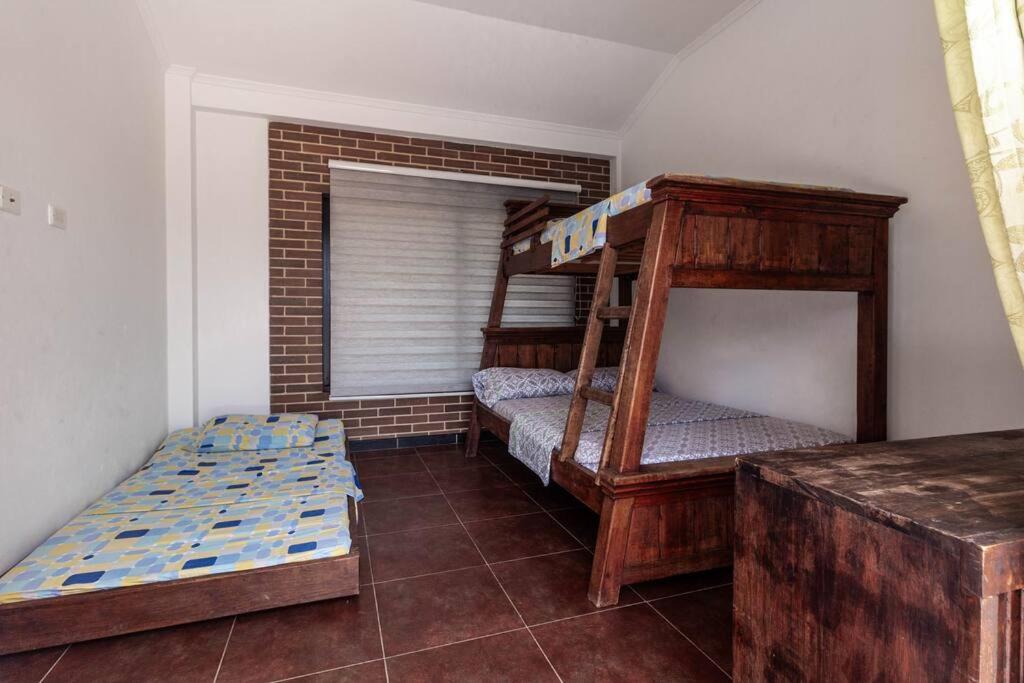 Casa con piscina privada, El Higuerón, Nocaima