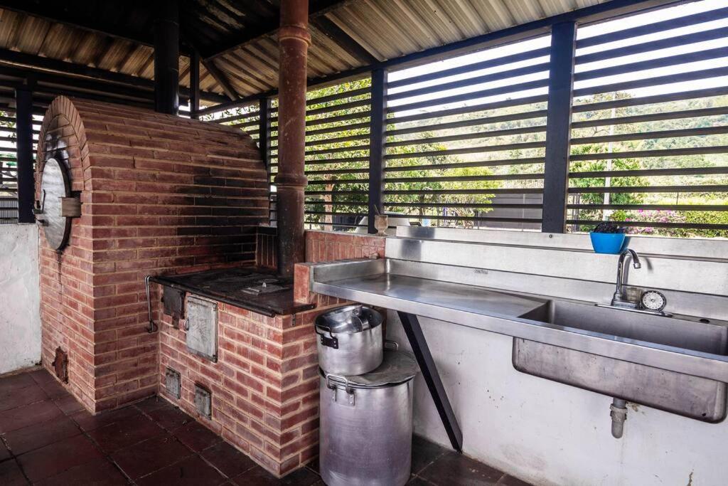 Casa con piscina privada, El Higuerón, Nocaima
