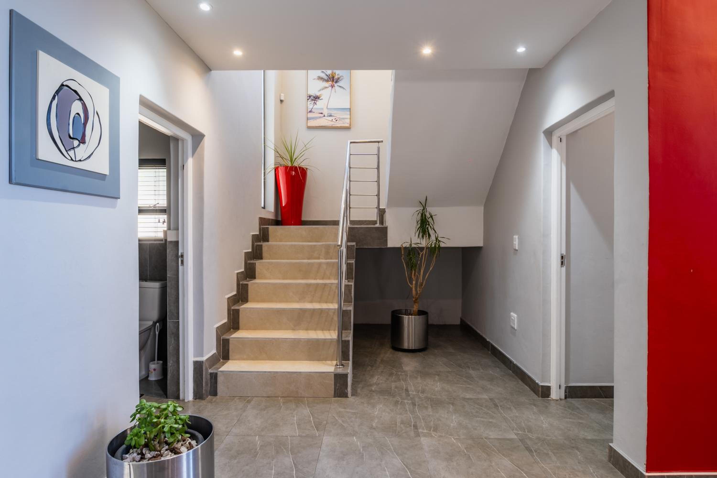Enclaves Villa