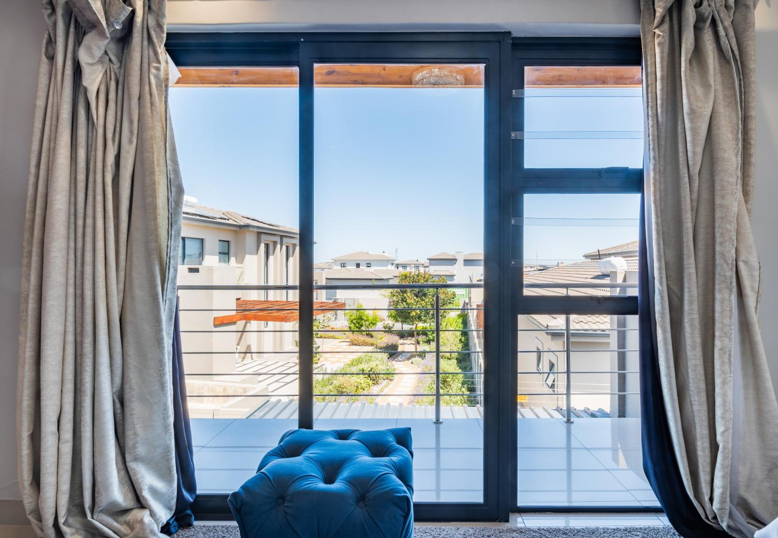 Enclaves Villa