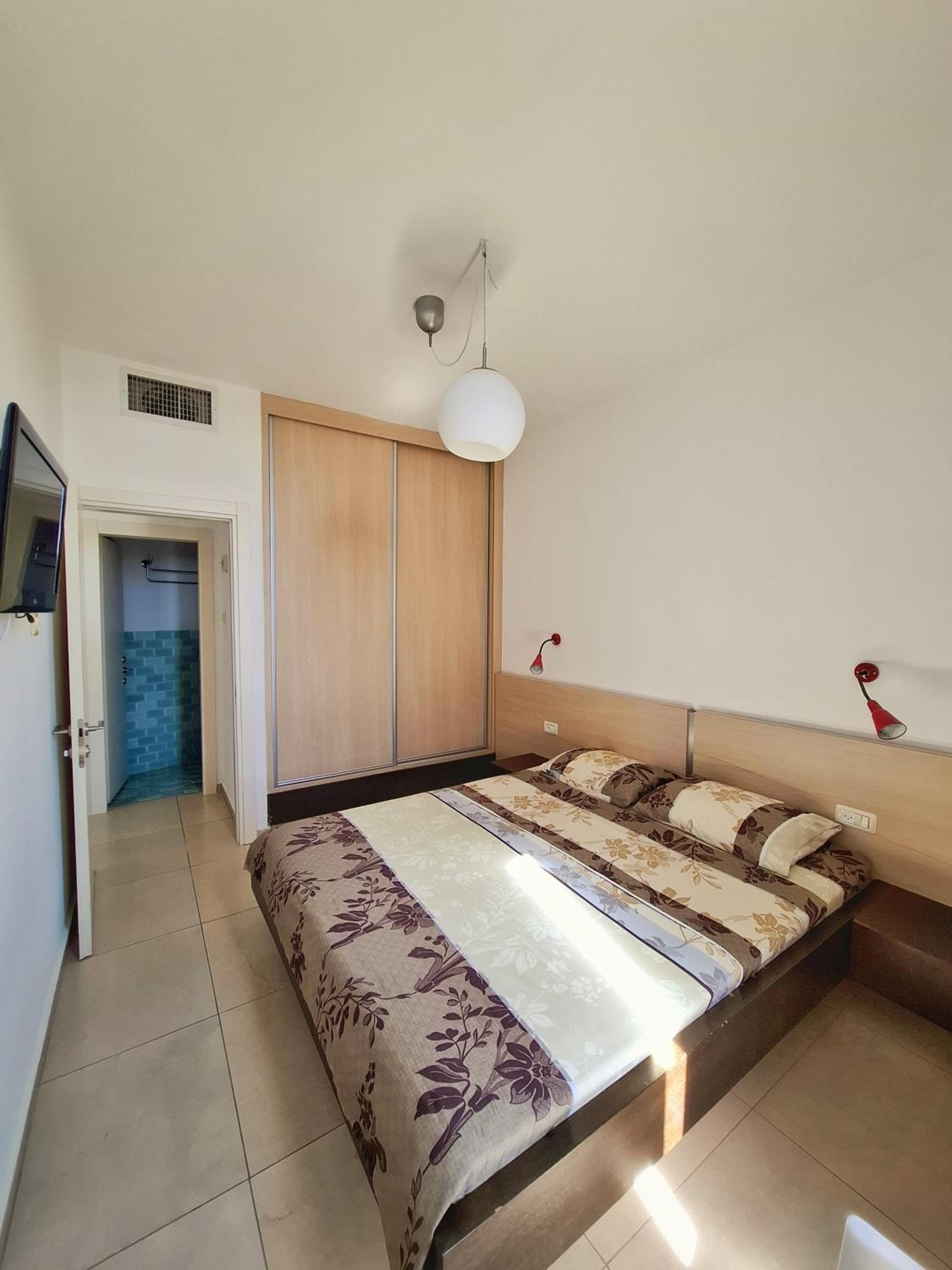 Suite on the Bat Yam seashore view 4