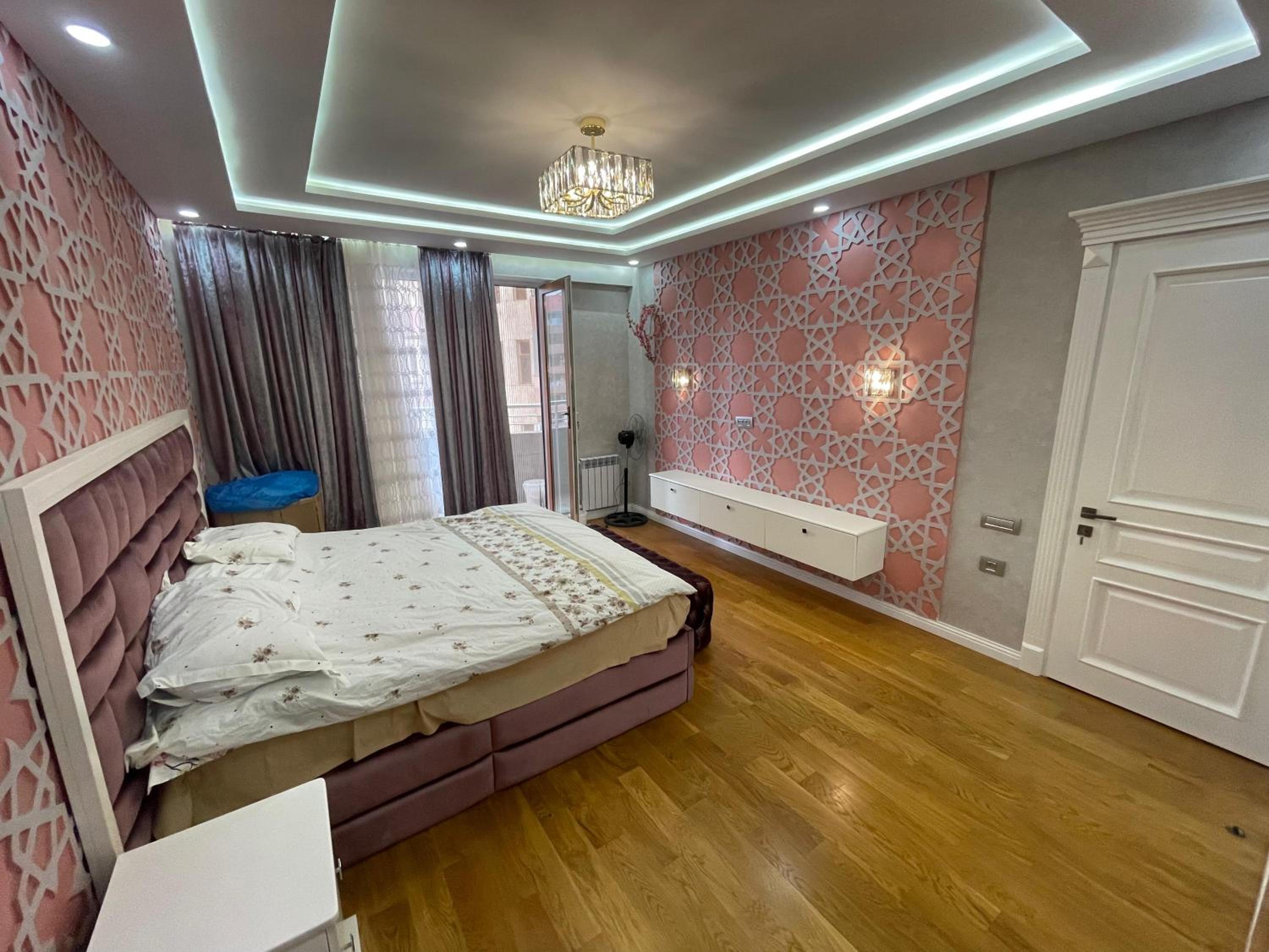 Khatai Recidense by NovART Gallery Hotel