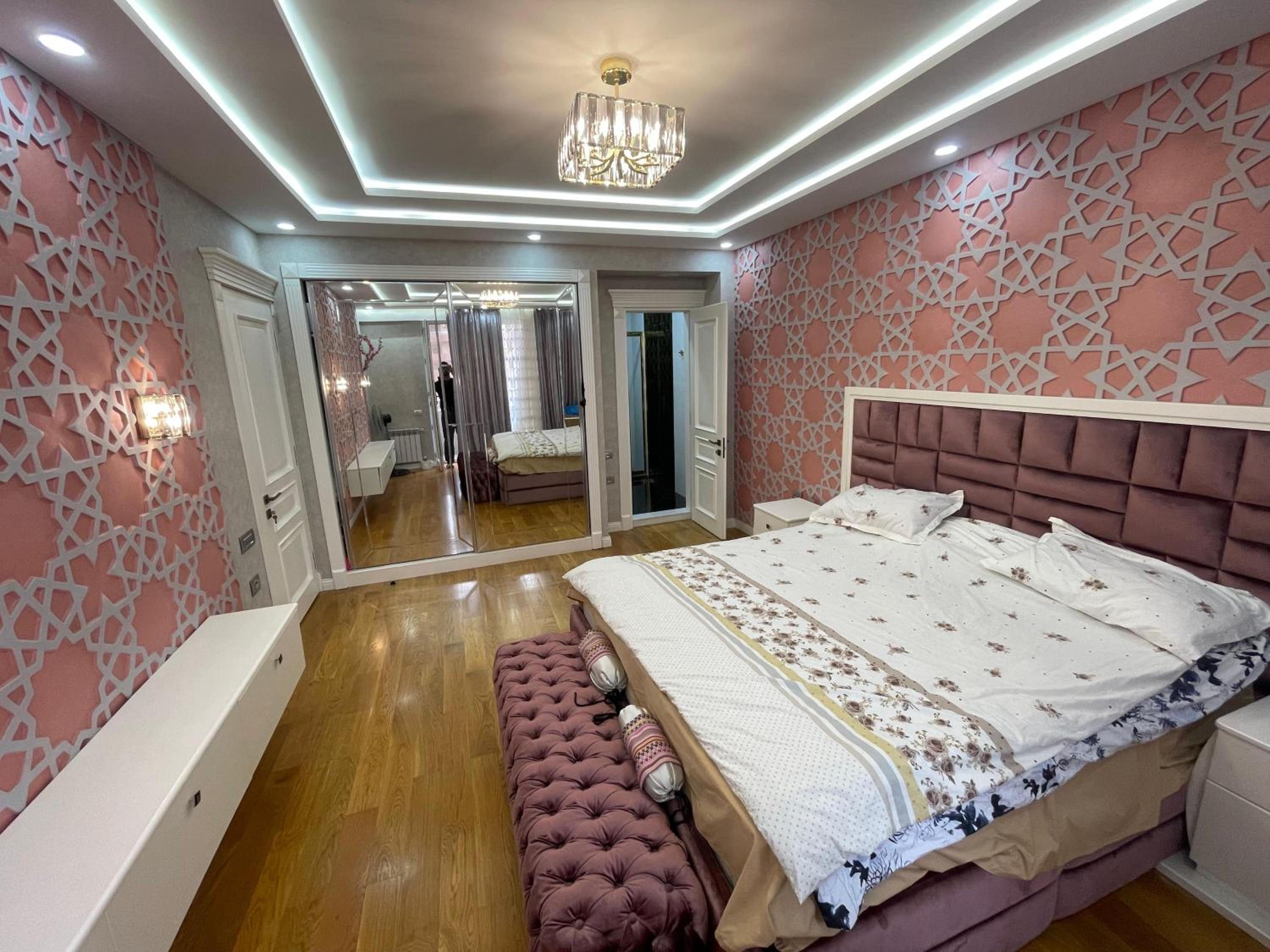 Khatai Recidense by NovART Gallery Hotel
