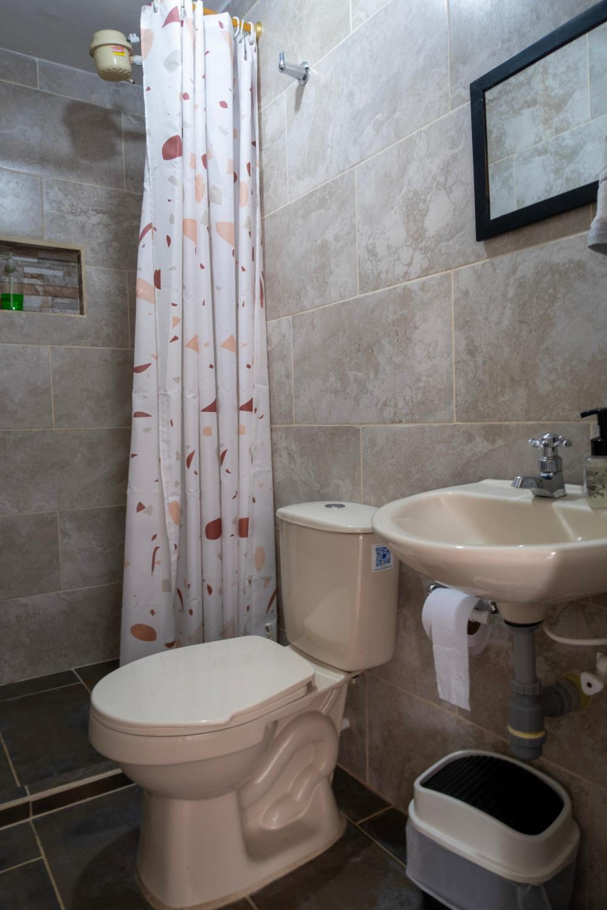 Apartamentos Centrales y Equipados con Wifi Cerca al Parque San Rafael