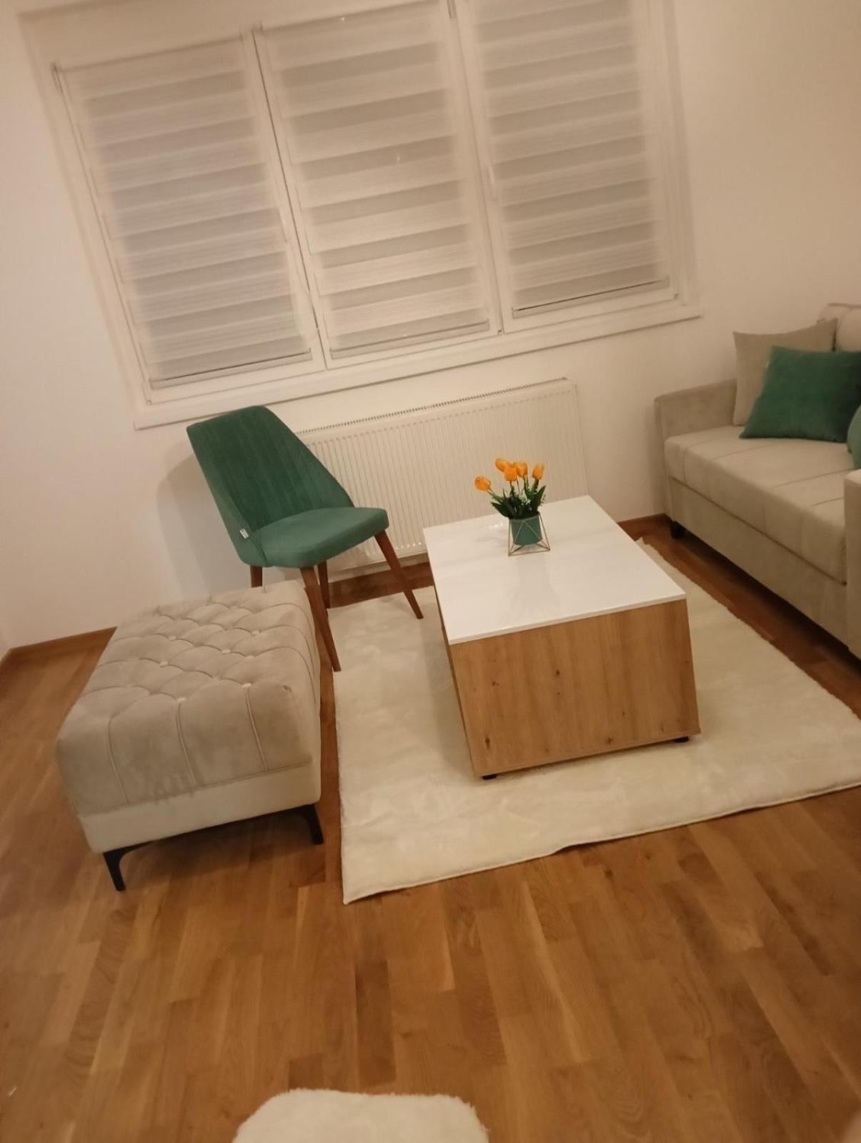 Small Family Apartman