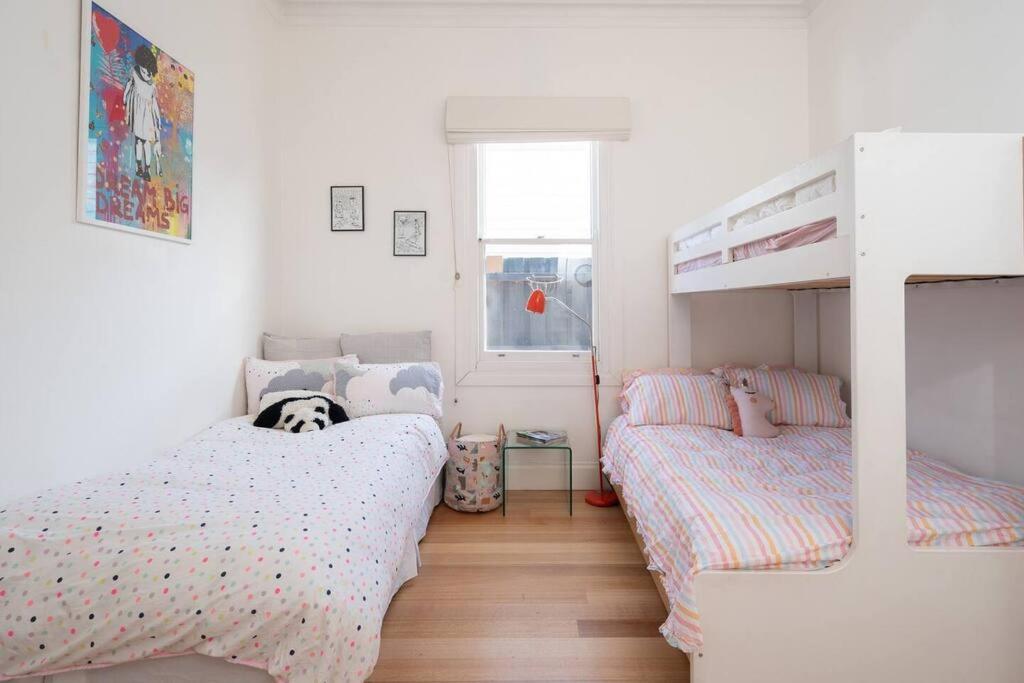 Spacious light-filled 3BD sanctuary in Northcote