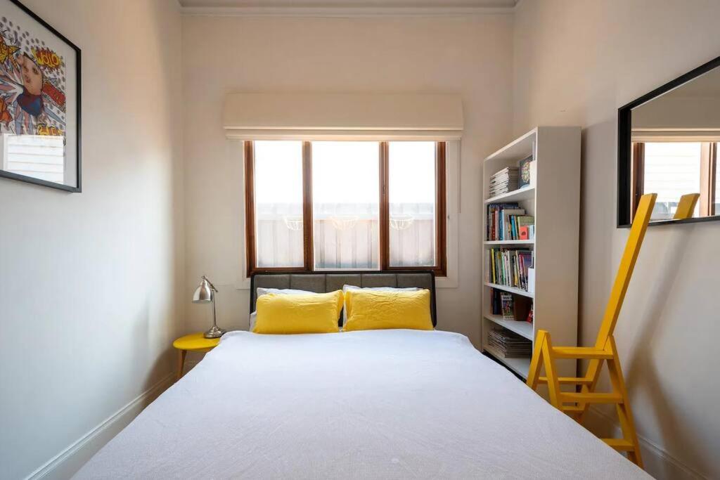 Spacious light-filled 3BD sanctuary in Northcote