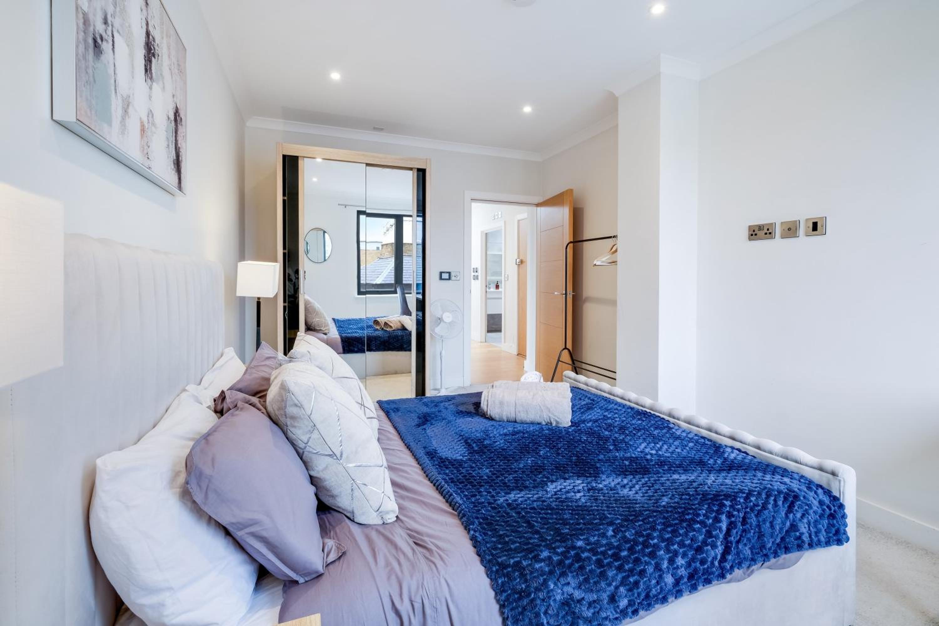 The Concord Modern 2 Bedroom Apartment