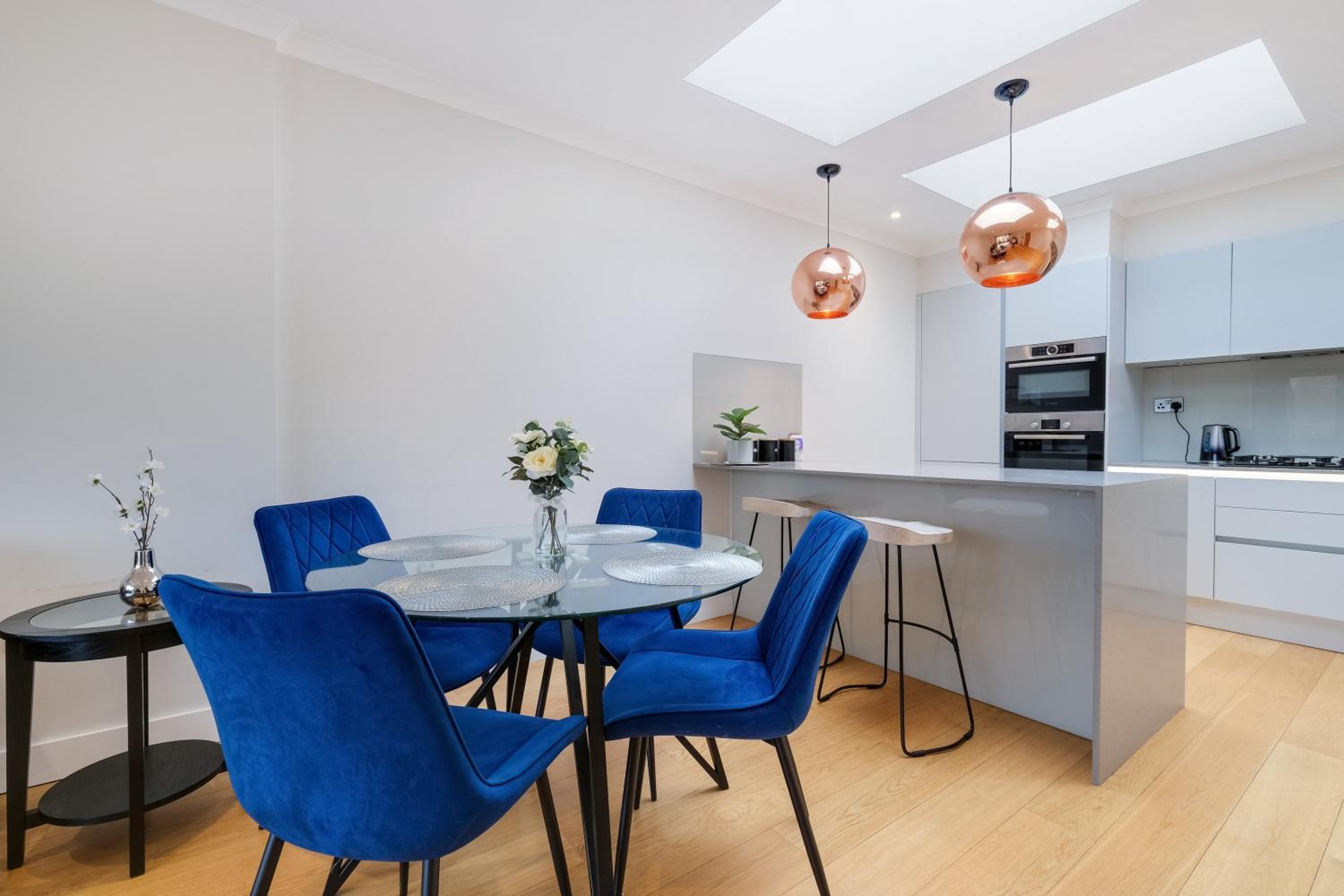 The Concord Modern 2 Bedroom Apartment